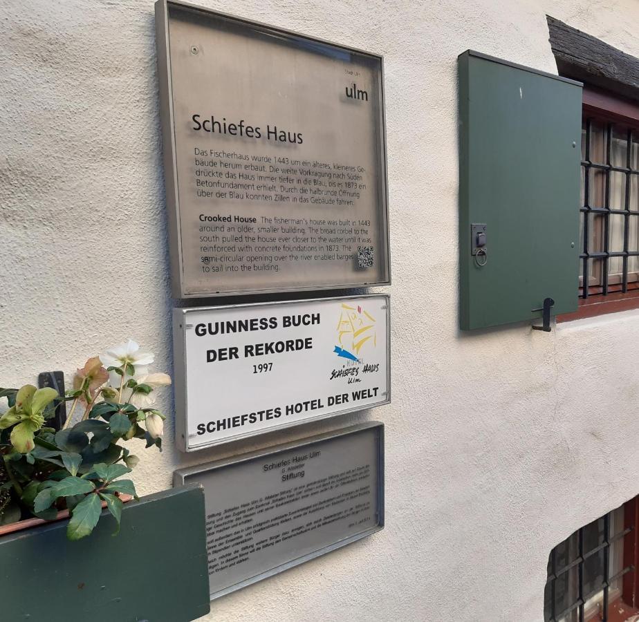 Schiefes Haus Hotel Ulm Eksteriør billede