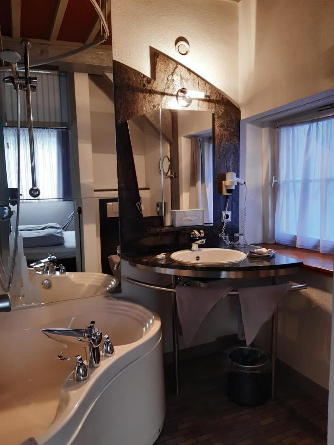 Schiefes Haus Hotel Ulm Eksteriør billede