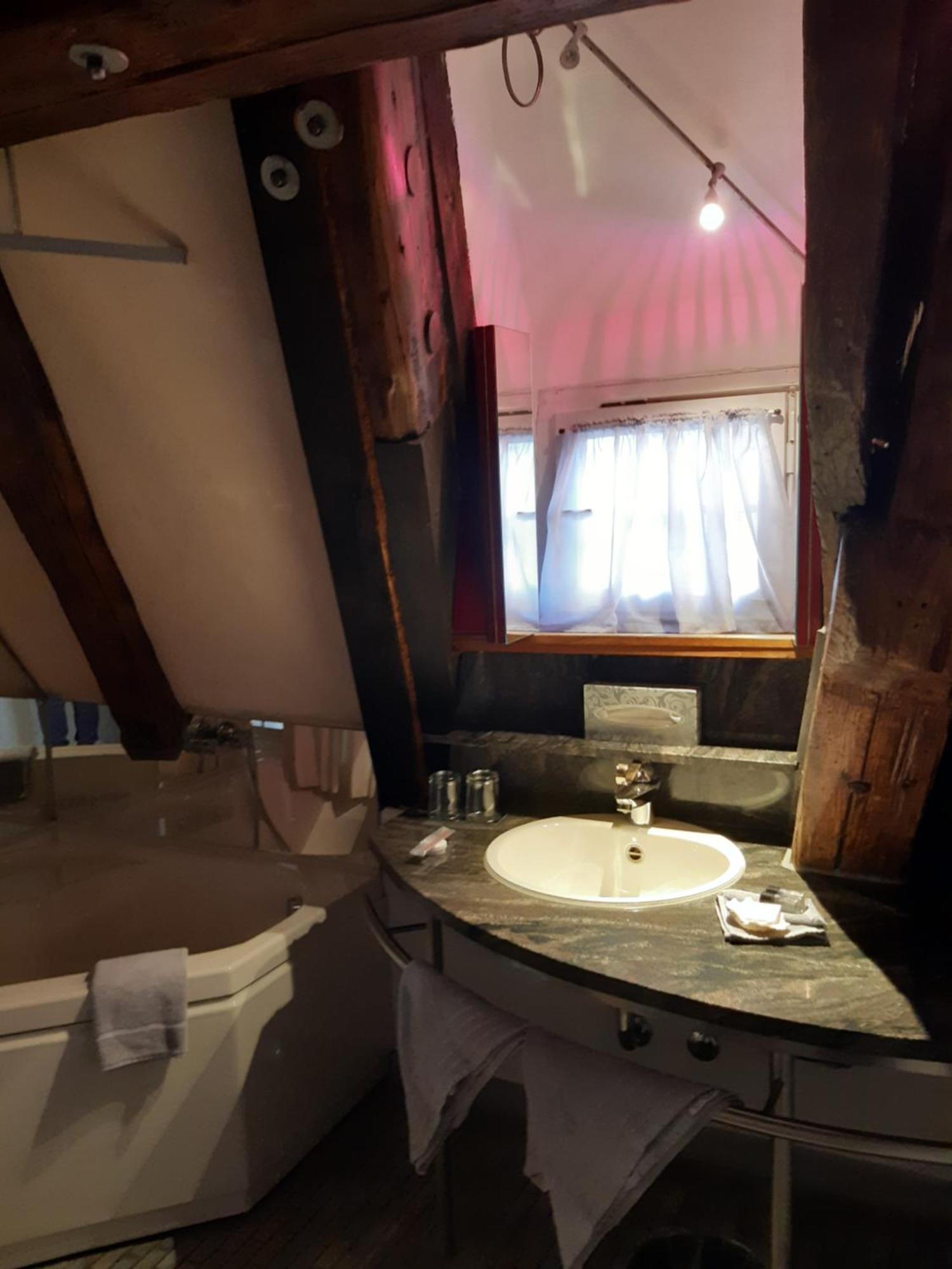 Schiefes Haus Hotel Ulm Værelse billede